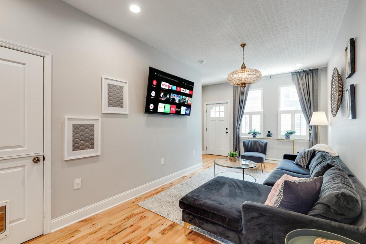 شقة Trendy Fairmount Gem-5 Star Location, Roof Deck, Parking, Gr8 For Families فيلادلفيا المظهر الخارجي الصورة